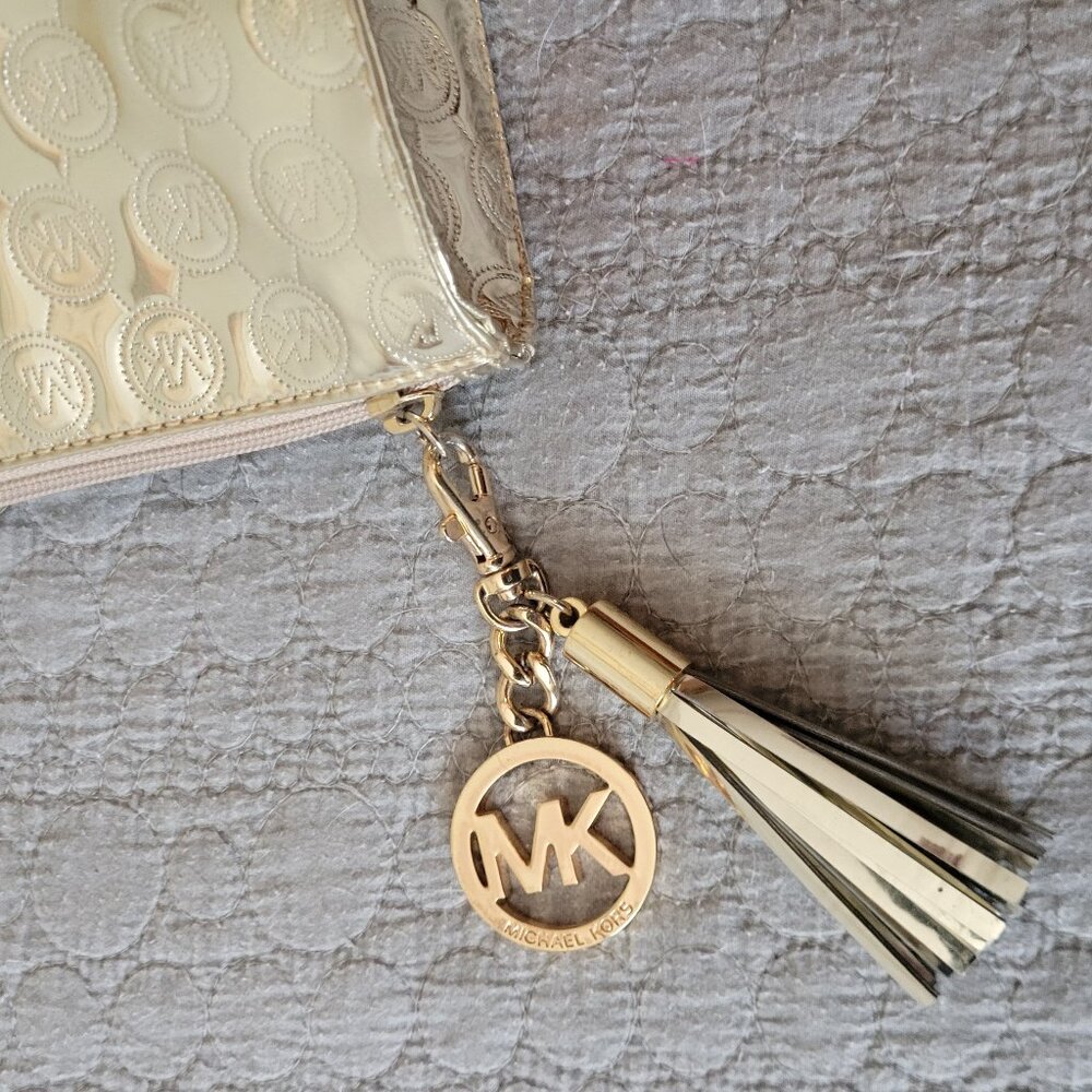 3 Michael Kors Bags...Handbag, Logo Embossed Clutch, Fannie Pack - 3 bags - Picture 7 of 15